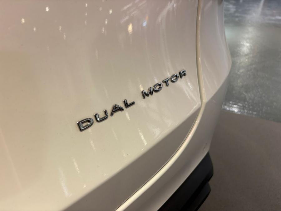 Model Y Lond Range - Image 3